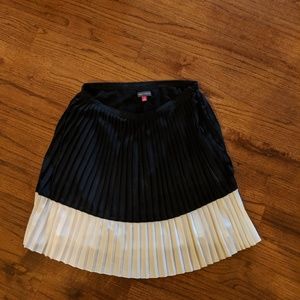 Pleated skirt